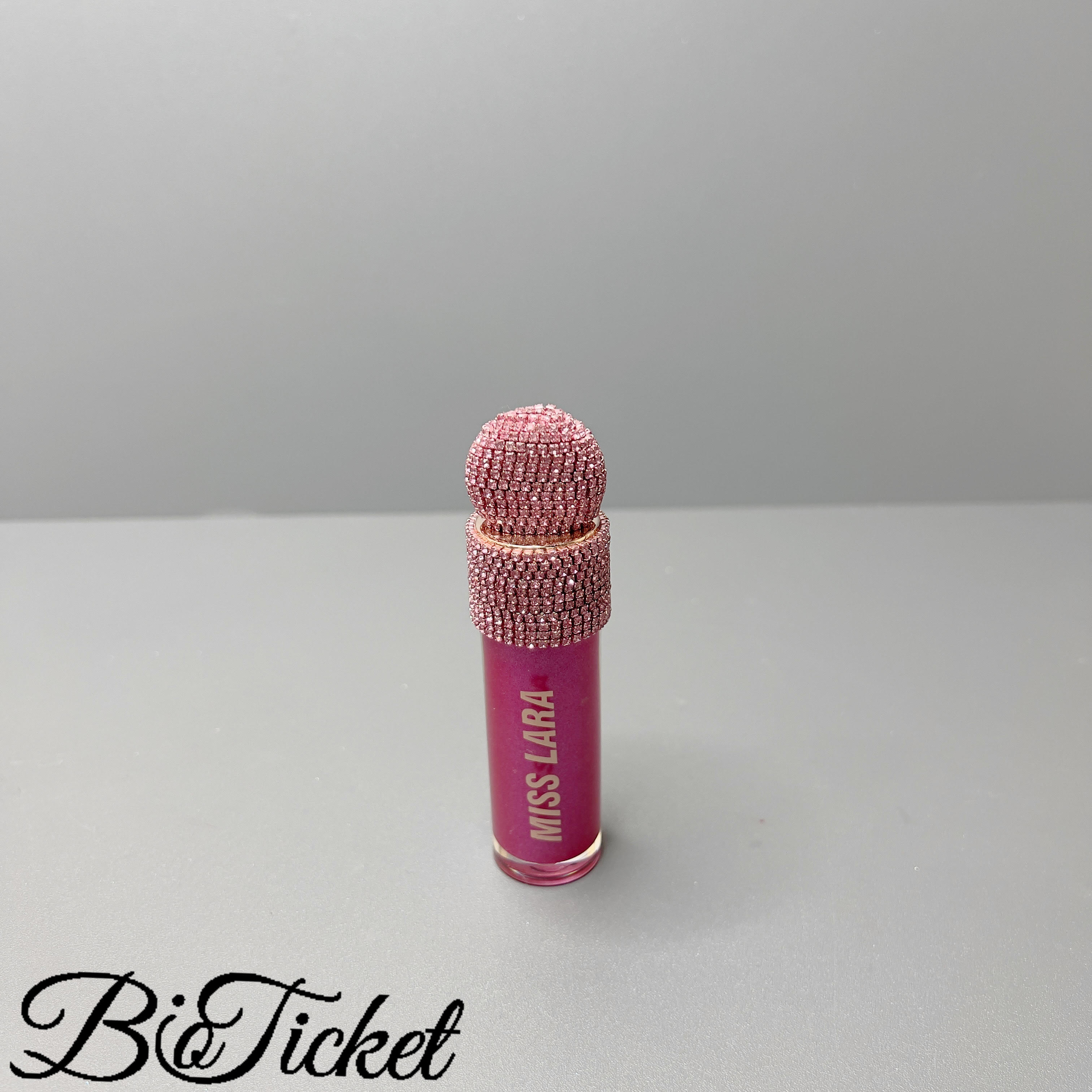 لیپ گلاس شاین میس لارا فول نگین 